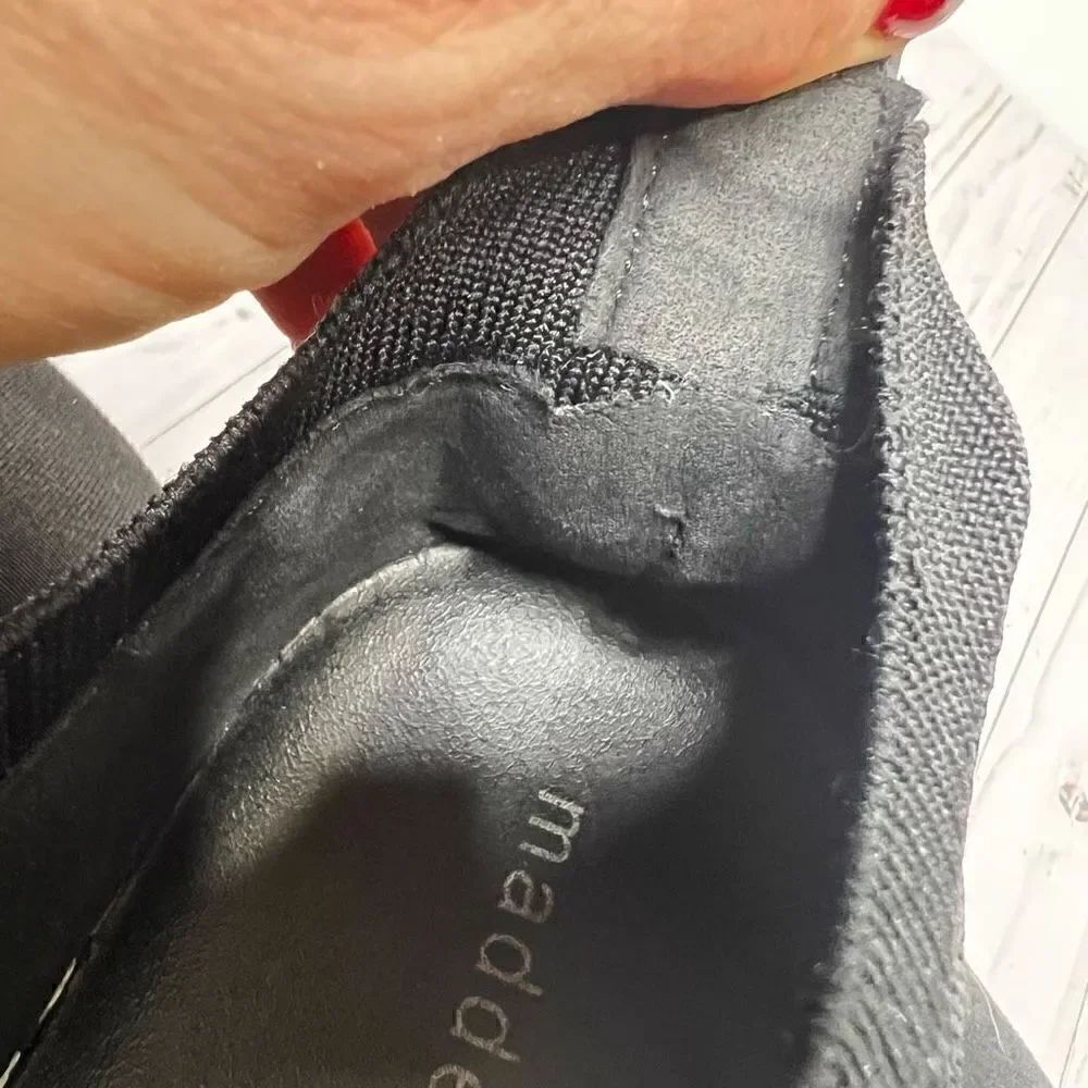 Madden Girl Black Buff Stretch Comfort Shoes - Picture 8 of 10